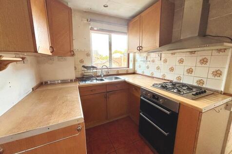 Kitchen 2.JPEG