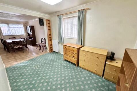 IMG-20251008-WA00...