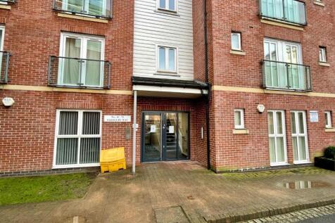 COMMUNAL ENTRANCE HALL