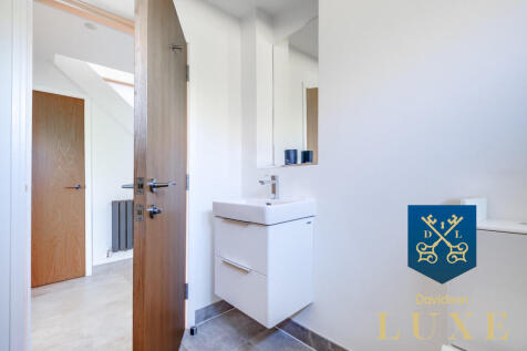 Logo Luxe (19 of ...