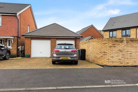 Garage & Parking