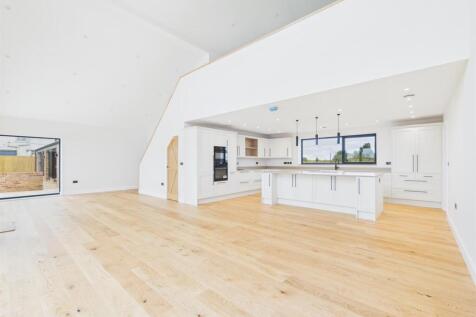 Thorpes Barn Photos (23).jpg