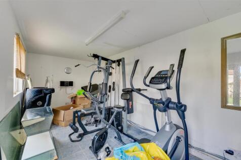 Daniels_49 Alder Grove, NW2 7DE_012.jpg