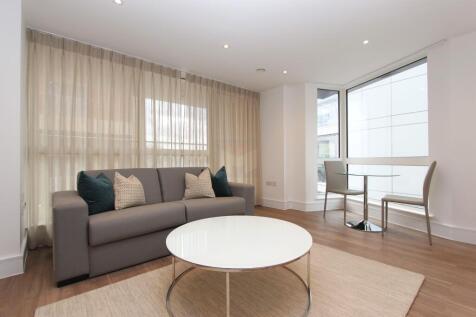 Available September is this luxurious one bedroom apartment, furnished throughout to a very high standard, located on the 3rd floor of the final phase of Tavern Quay.