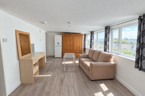 1 Bedroom Flat in PL1 3LP