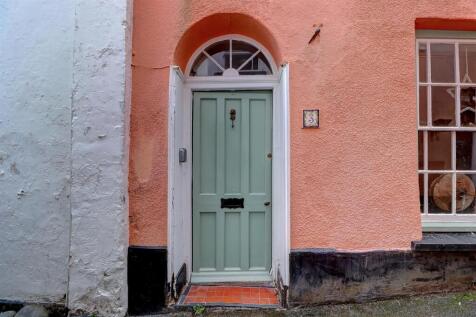 Outside 3.jpg