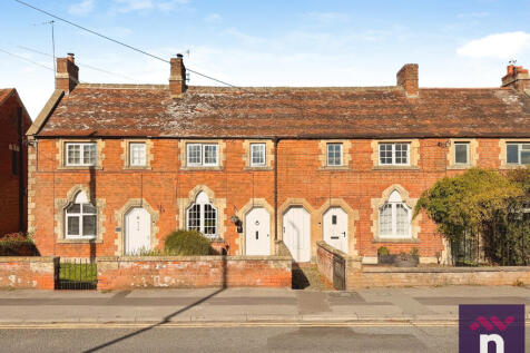 2 Bedroom Terraced in BA12 8HF