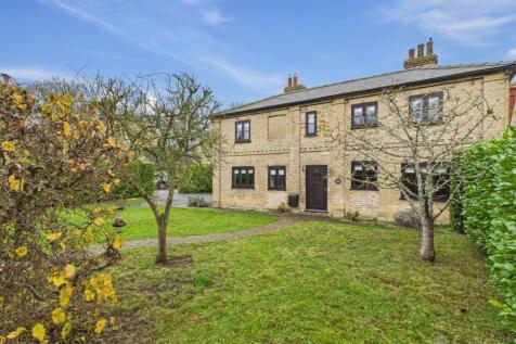 Front of House- Mark Stephens EweMove Newmarket an