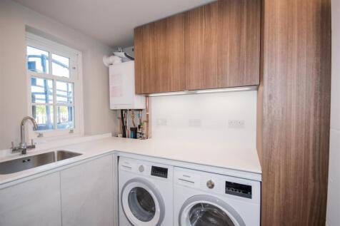 Utility Room.JPG