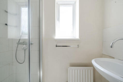 21-6823427f84733-...