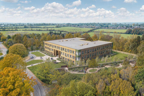 Hayes Park ¿ Rightmove Image Size2 (2).jpg