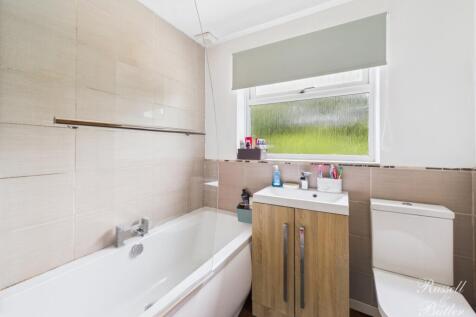 CAM02127G0-PR0304-STILL006