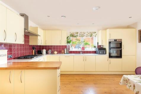 Kitchen/Breakfast Rm