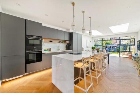 Kitchen & Family Room