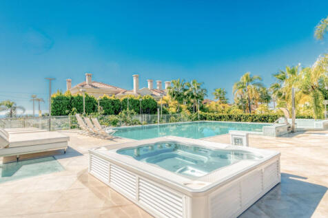 Jacuzzi