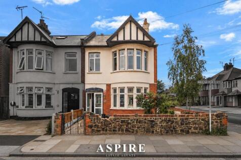 Tickfield Avenue.jpeg