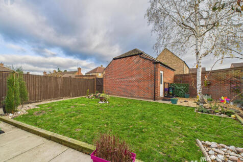 CAM03218G0-PR0834-STILL006