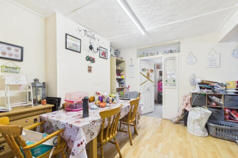 156 Lincoln Road (7).jpg