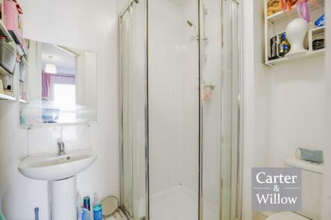 En suite shower room