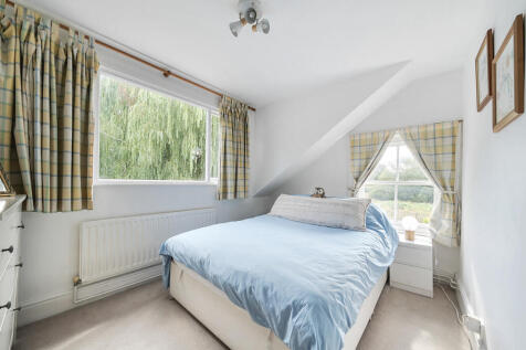 1340384-22-689dc0...