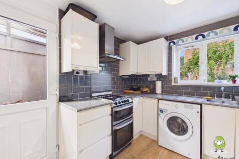 Kitchen. EmilyDimelowEwemoveWhitchurchandNantwich