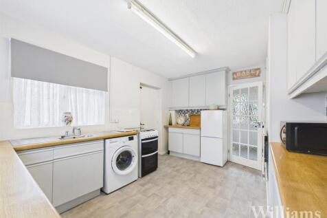 CAM04950G0-PR0125-STILL009 - Copy.jpg