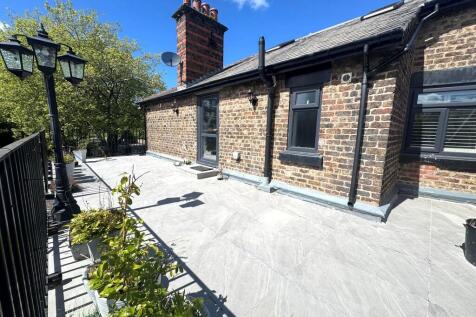 ** Zero Deposit Guarantee Available **
Stunning Apartment to Let on Aigburth Vale, Liverpool.