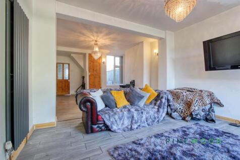 Lounge / Dining Room