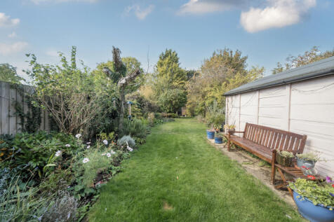 1359916-9-68dbd95...