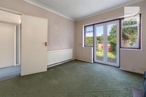 9 Brookhouse Gardens_0012.jpg