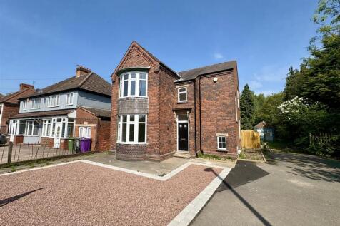 3 Bedroom Detached in WV4 6AP