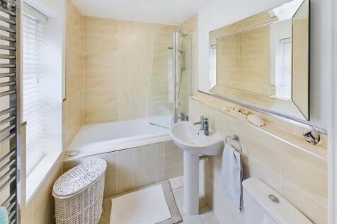 CAM02570G0-PR0020-ST