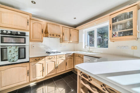 1349795-11-68c3e5...