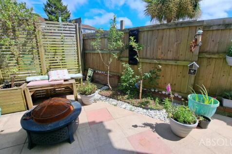 Rear courtyard