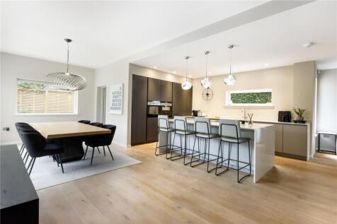 Kitchen/Breakfast Rm