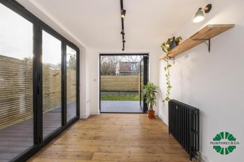 20 Aubrey Road -017-1800.jpg