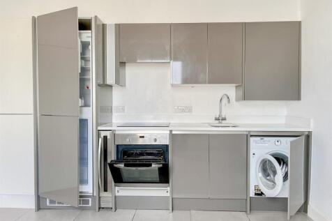 Living Room / Kitchen