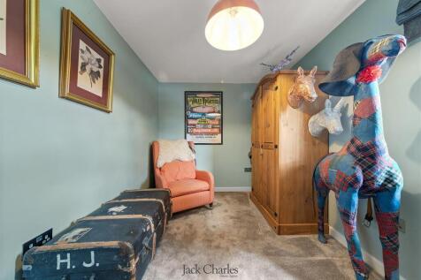 Curtis Stables 10.jpg