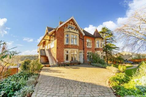 Newbridge Towers, 169 Newbridge Hill, Bath, BA1 3P