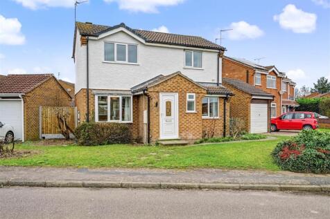 3 Fosbrooke Drive front .jpg