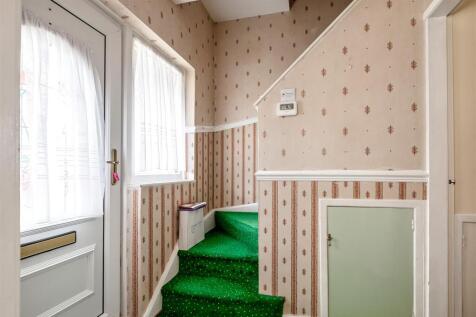 24 Darent Avenue (1 of 20).jpg