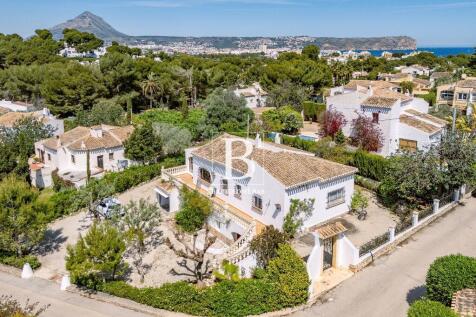 Property Image 1