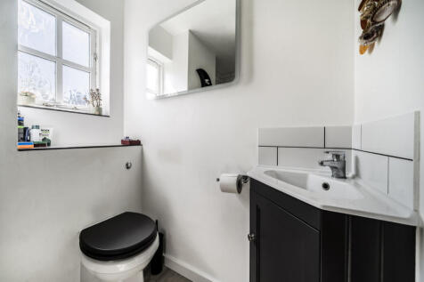 1347991-15-68bed5...