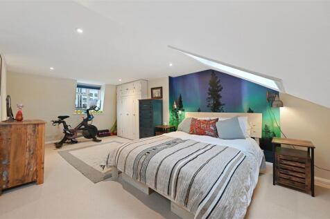 Bradmore Park Road - BedroomF3 (1).JPG