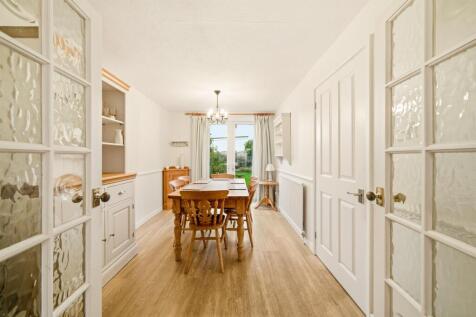 Dining Room 1.jpg
