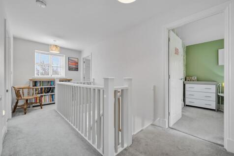 First floor landing.jpg