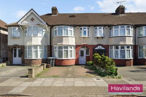 Chatsworth Drive-12.jpg