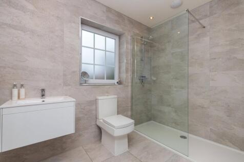 4 bed, 3 bath Detached in Glasgow - Photo 71