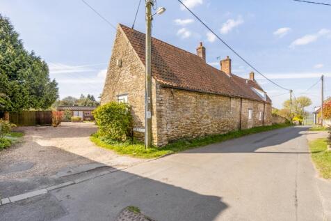 2 Club Yard (Harmston)-7