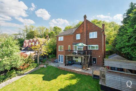 e37285d2-a7e5-4d4...